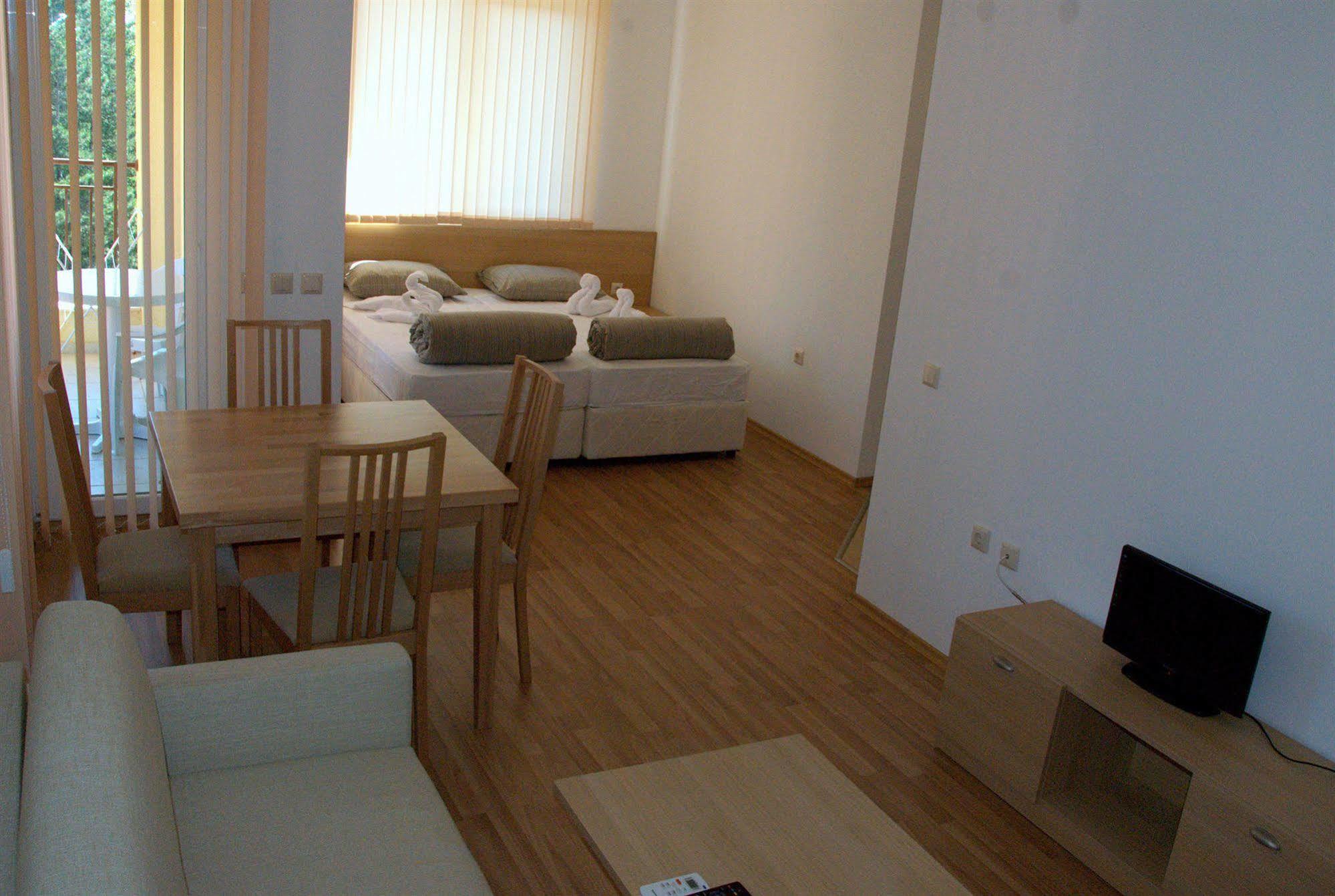 Sunflower Complex Sunny Beach Esterno foto